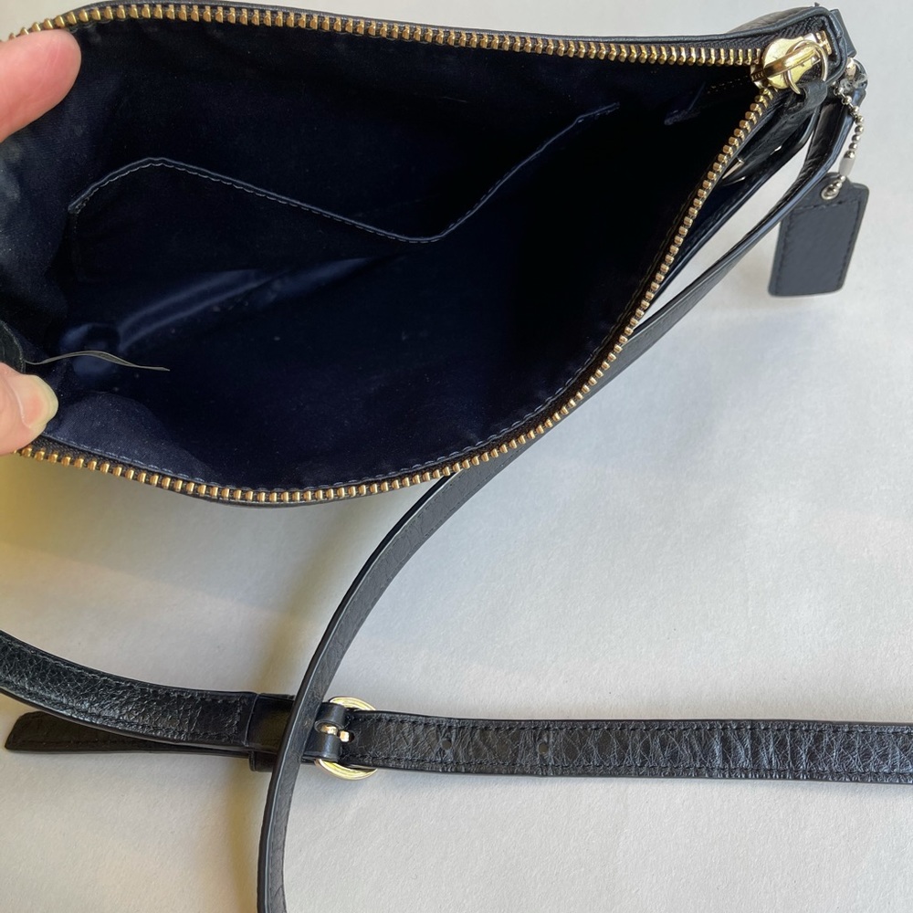 Coach slim black kid leather shoulder bag - Picture 4 of 4
